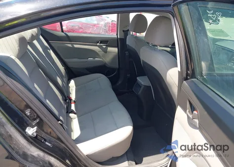 2017 Hyundai Elantra Se z USA, uszkodzony, nr VIN 5NPD84LF9HH134117